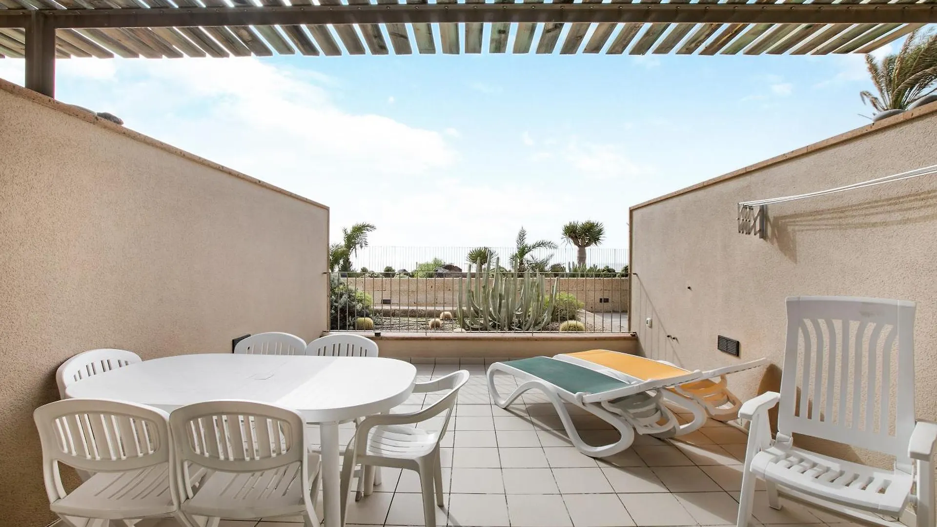 Casa Medano 3 En El Medano contacts